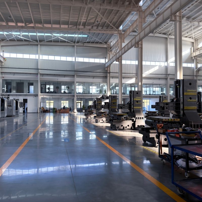 5 axis CNC machining center