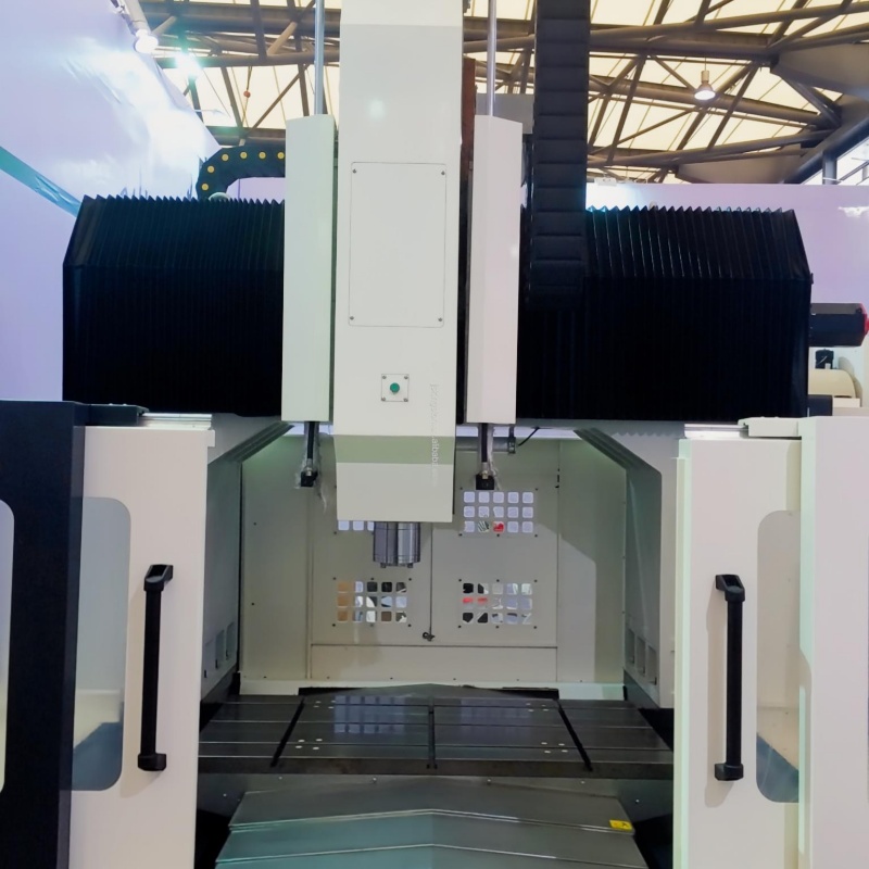 high rigidity machining center