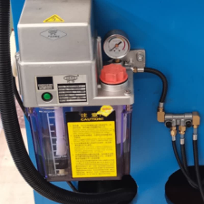 Universal Milling Machine with Rotary Head