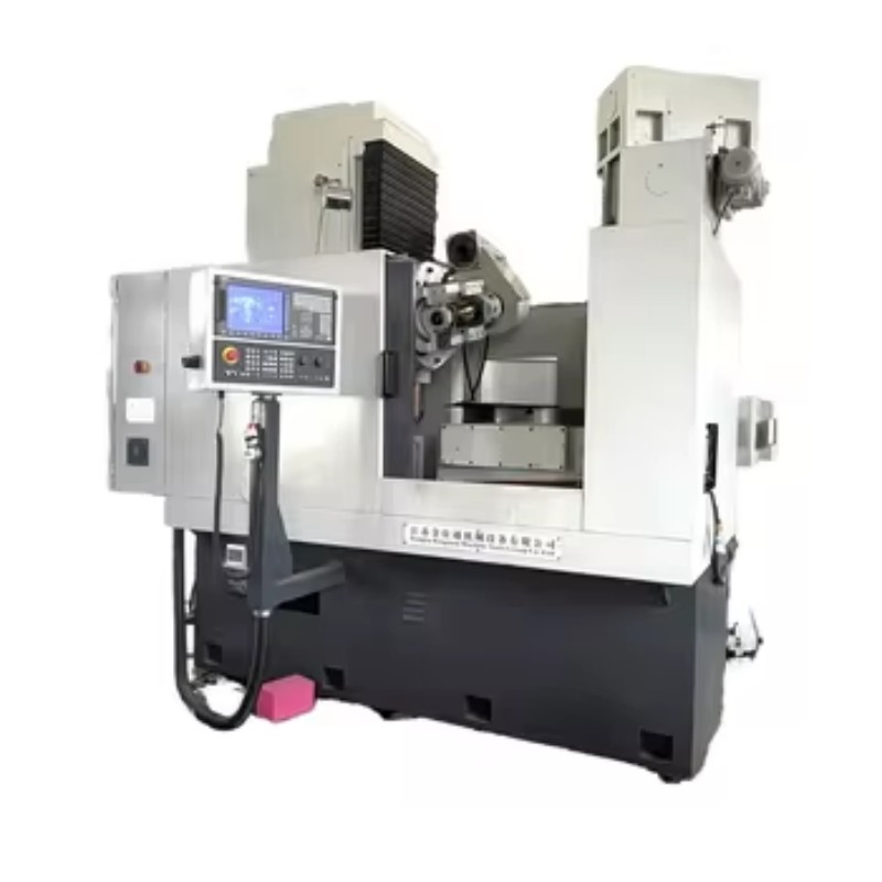 gear hobbing machine working