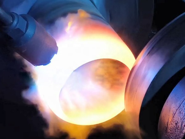 Metal spinning machine